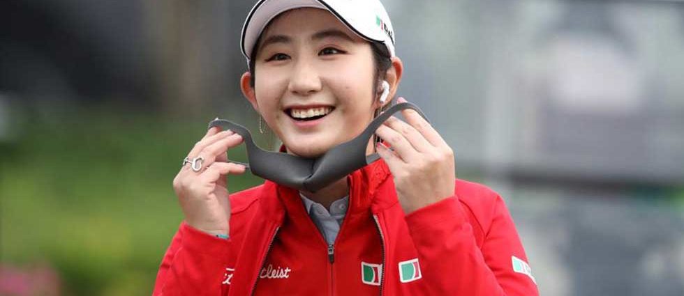 Japanese Tour Player Take Solo Lead in South Korean Women’s Golf Major Event