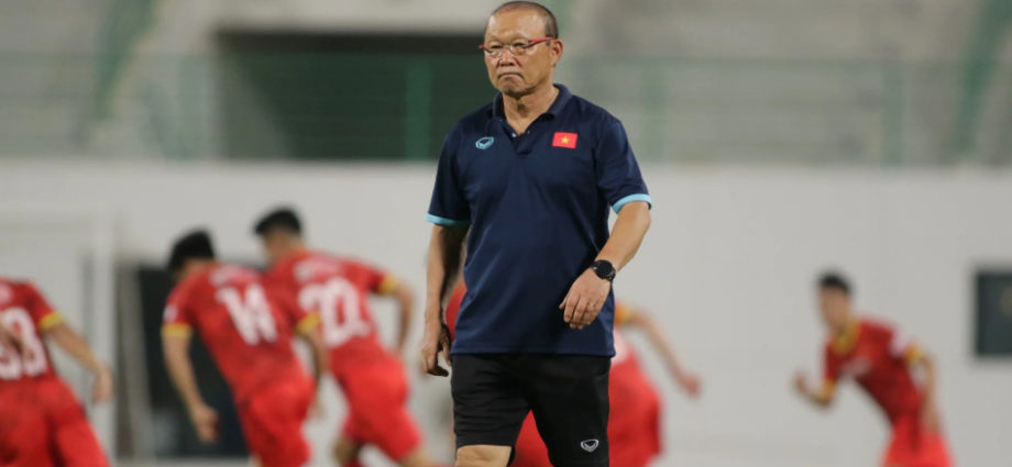 Korean Soccer Coaches Face Each Other at AFF Championship