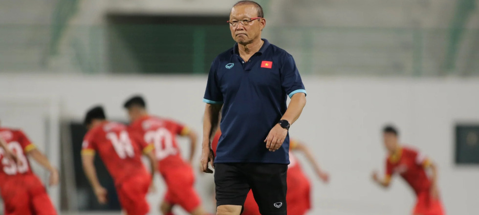 Korean Soccer Coaches Face Each Other at AFF Championship