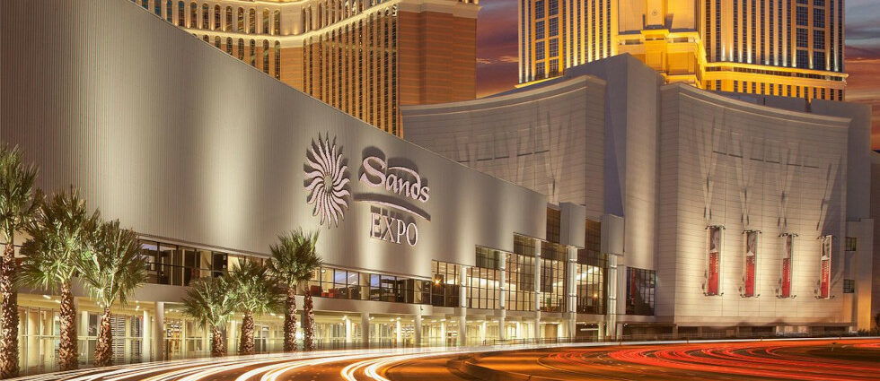 Las Vegas Sands to Invest Billions of Dollars in Macau and Singapore